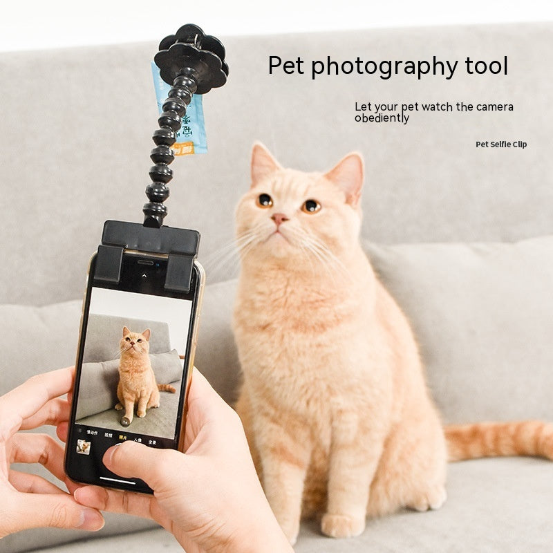 Pet selfie clip close-up clip mechanism phone attachment Canada